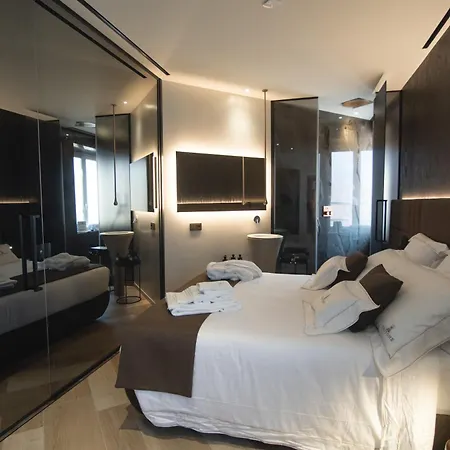 Tritone Luxury Fontana Di Trevi 4*