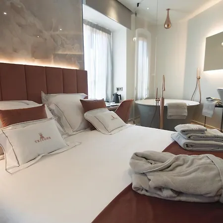 Tritone Luxury Fontana Di Trevi Rome