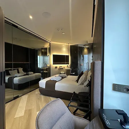 Tritone Luxury Fontana Di Trevi Panzió